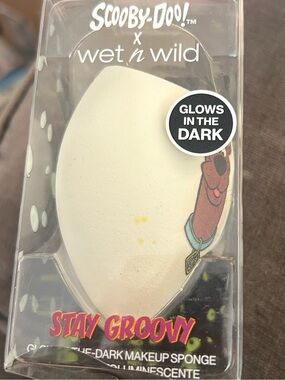 Wet n wild Scooby doo makeup sponge